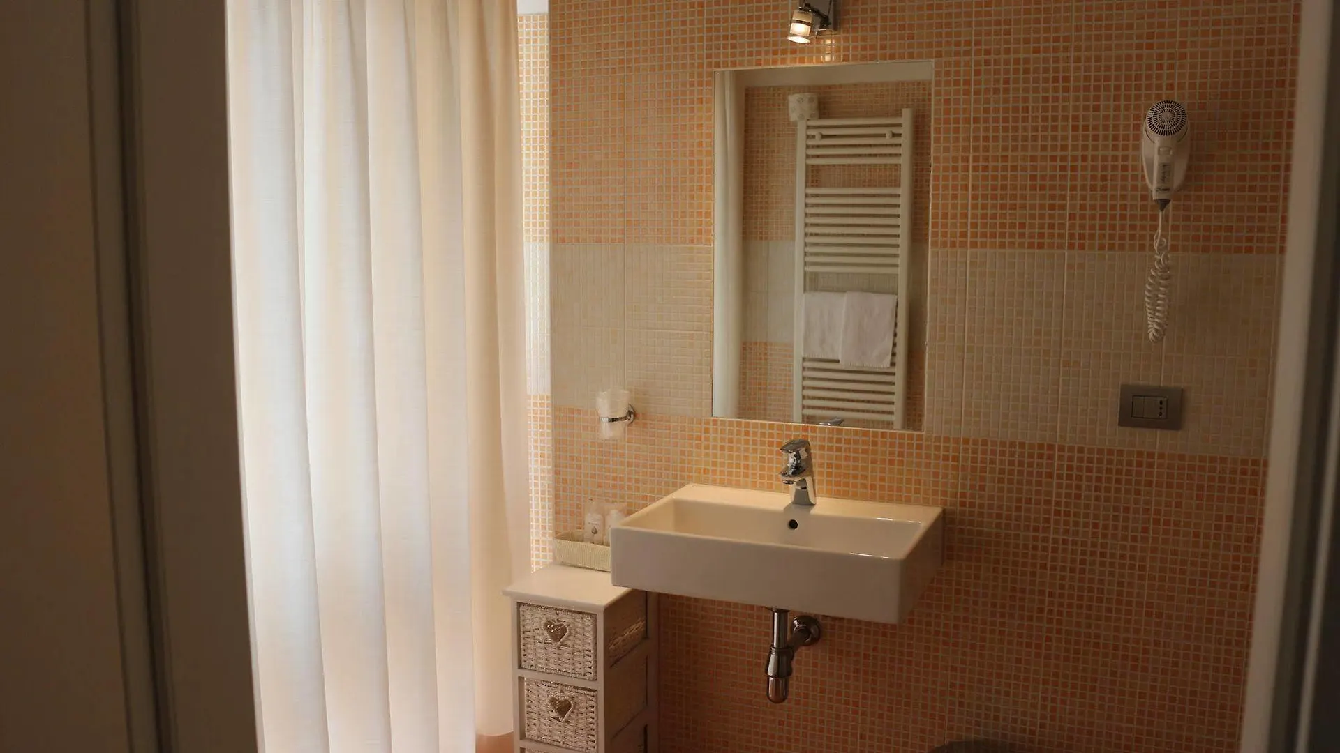 Hotel La Madonnina Milán 3*,