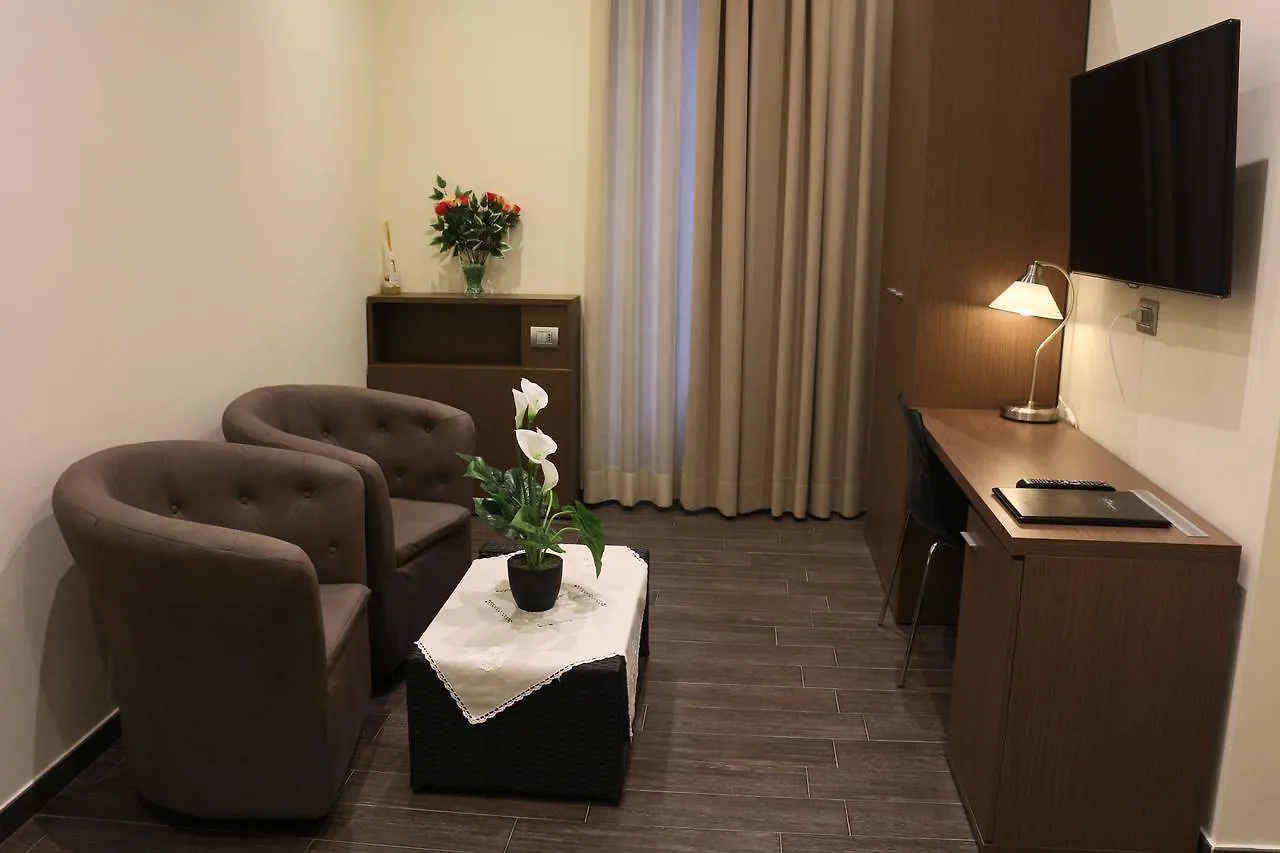 Hotel La Madonnina Milano 3*,
