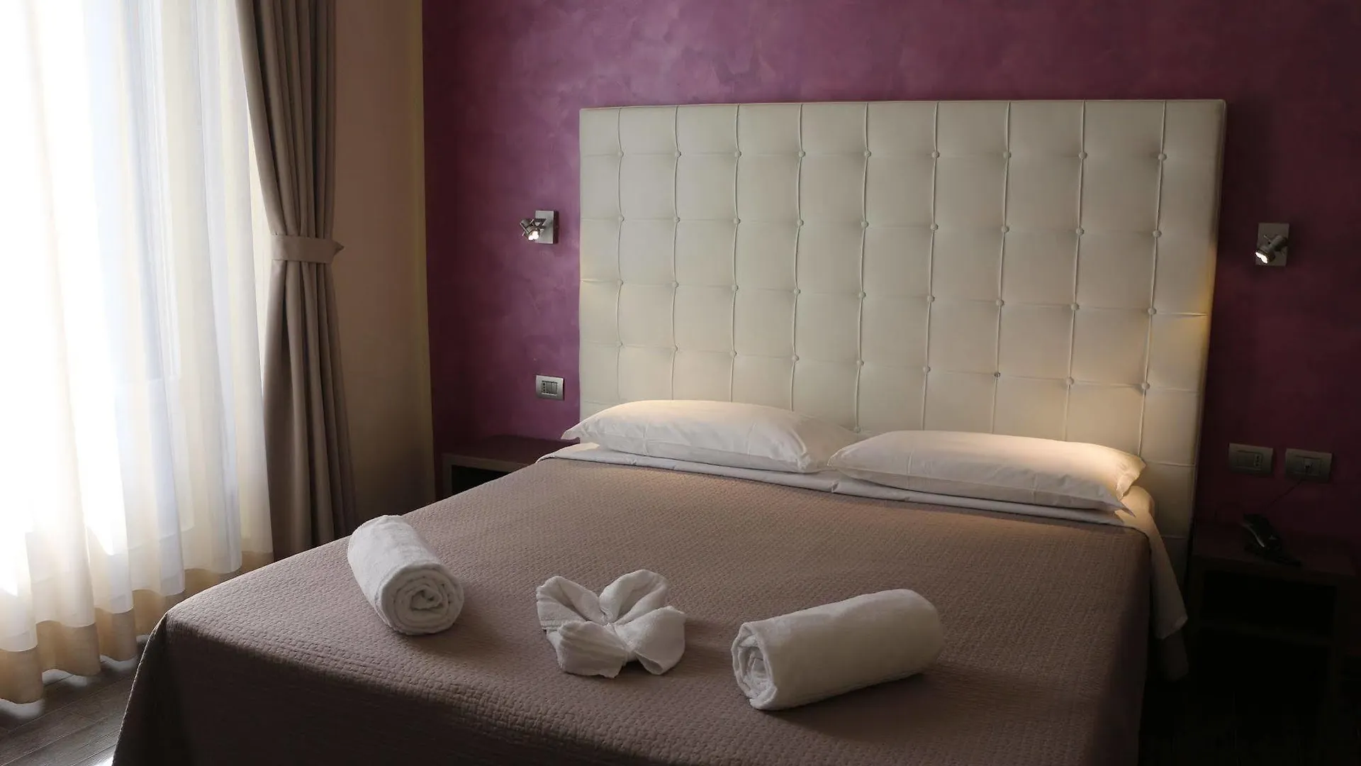 Hotel La Madonnina Milano 3*,  Italien